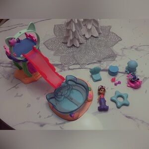 Gabby’s Dollhouse Purr-Ific Pool Playset